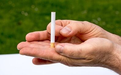 Como deixar de fumar rapidamente na casa